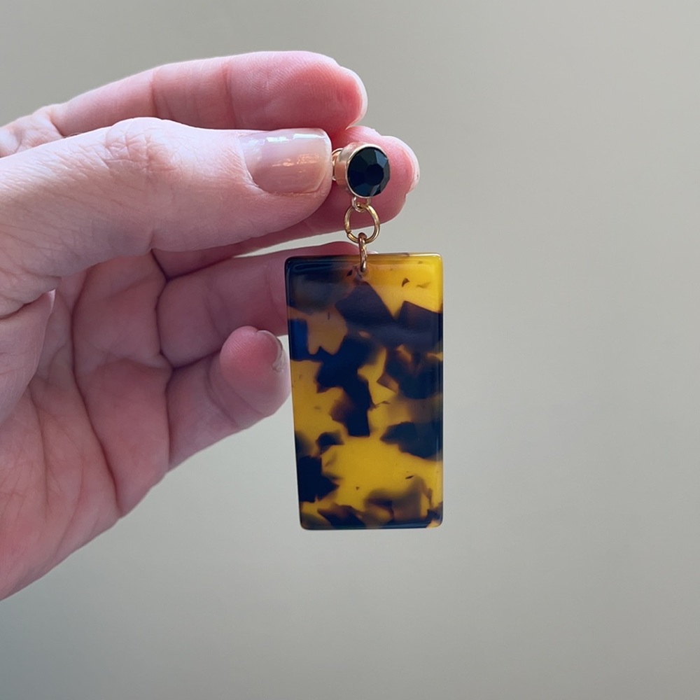 Handcrafted Rectangular Tortoise Shell Drop Earrings - Picture 3 of 5